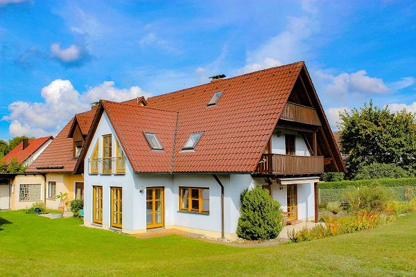 Gabriel Immobilien GmbH - Immobilienmakler Tirschenreuth