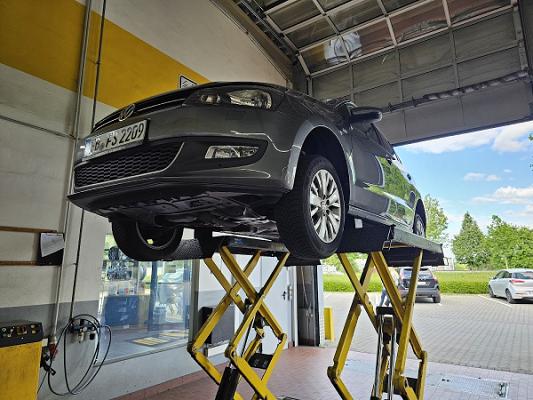 Kfz- Unfall Gutachten 24/7 | Dipl. Ing. KFZ-Technik TÜV Rheinland / FSP
