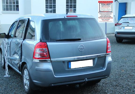 Kfz-Gutachter-Prüfhalle Peter Eckardt, ö.b.u.v. Kfz-Sachverständiger/IfS-Zert