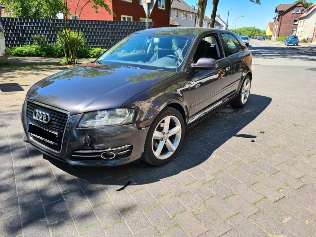 6832b03e28018