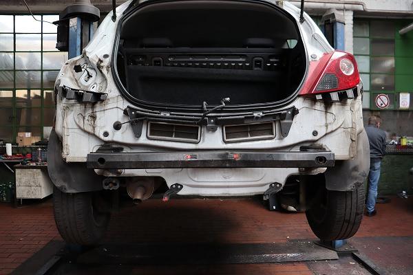 KFZ Sachverständigenbüro Hossian – Gutachter Expertise für Unfallschaden-/Wertgutachten & Schadenabwicklung