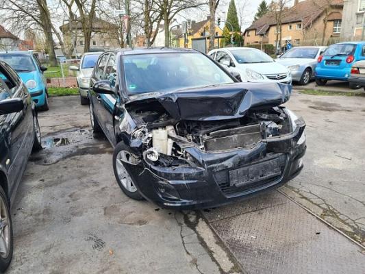 Kfz Sachverständiger Idziak Unfall Gutachter Heinsberg - Geld in 24 Std.