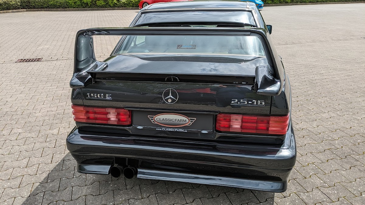 6832b72100a71