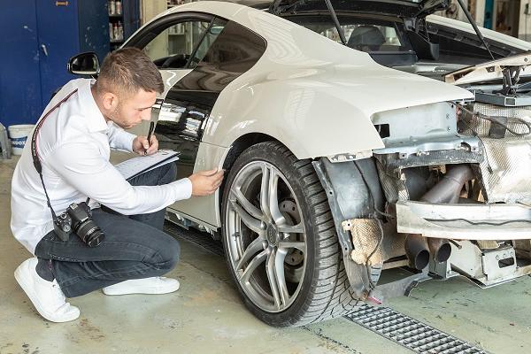 Gutachter für KFZ / Ingenieurbüro für Fahrzeugtechnik